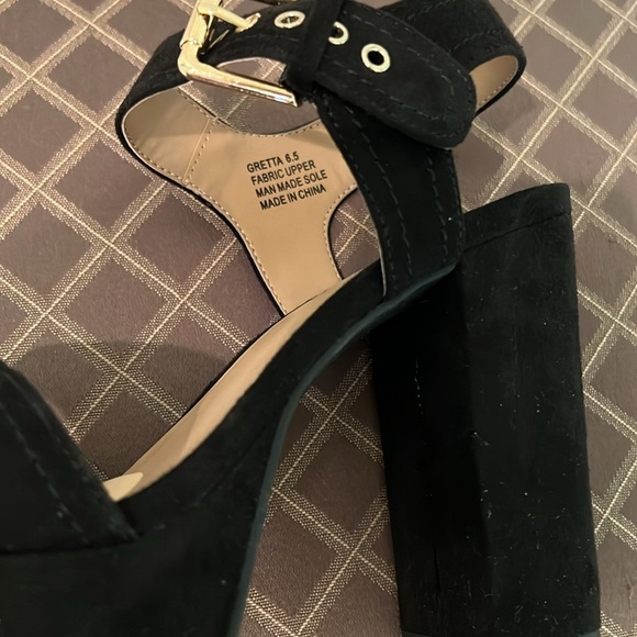 Zigi Soho Black faux suede platform sandals - Picture 4 of 7